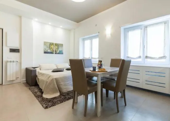 Maison Romana * Roma