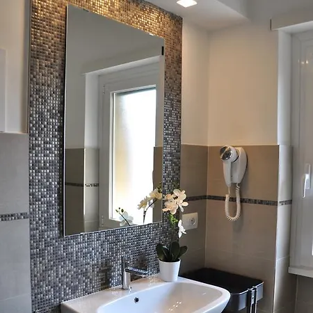 アパート メゾン ロマーナ